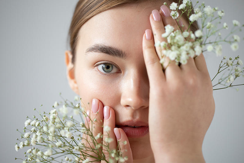 Merawat Kulit Secara Lembut Saat Tubuh Mengalami Perubahan Hormon